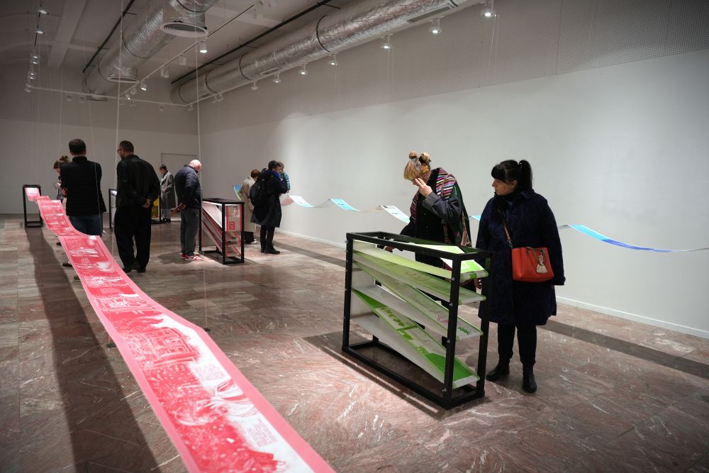 Изложба на Ѓорѓе Јовановиќ „Приказни од маргините“ Фотографија: Жарко Трајаноски